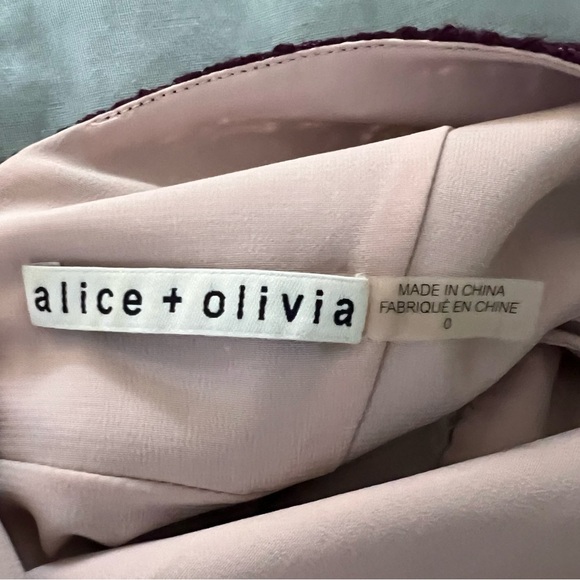 ALICE OLIVIA purple lace nude lining front slit formal dress US 0 - Picture 9 of 10